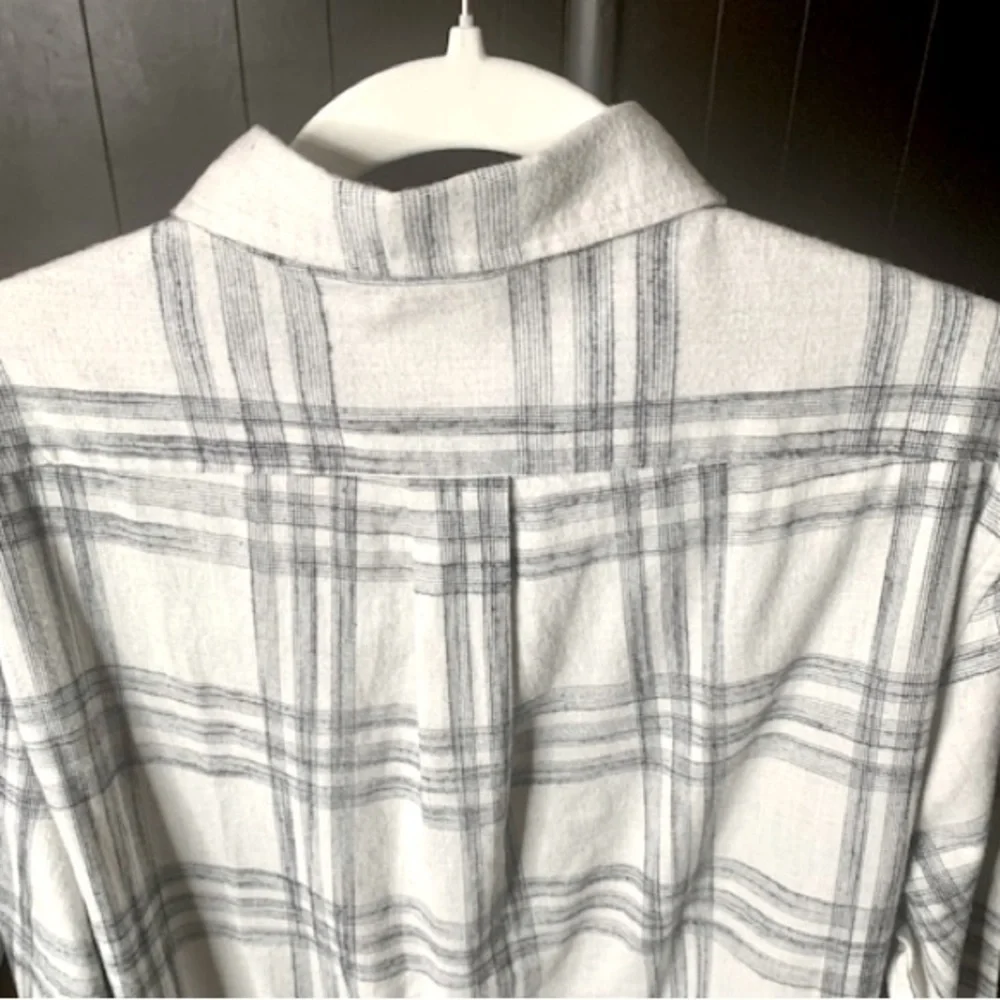 NWT Men’s ROWM Button Down Shirt in Light Gray/Black Plaid, Size Large - Picture 6 of 6